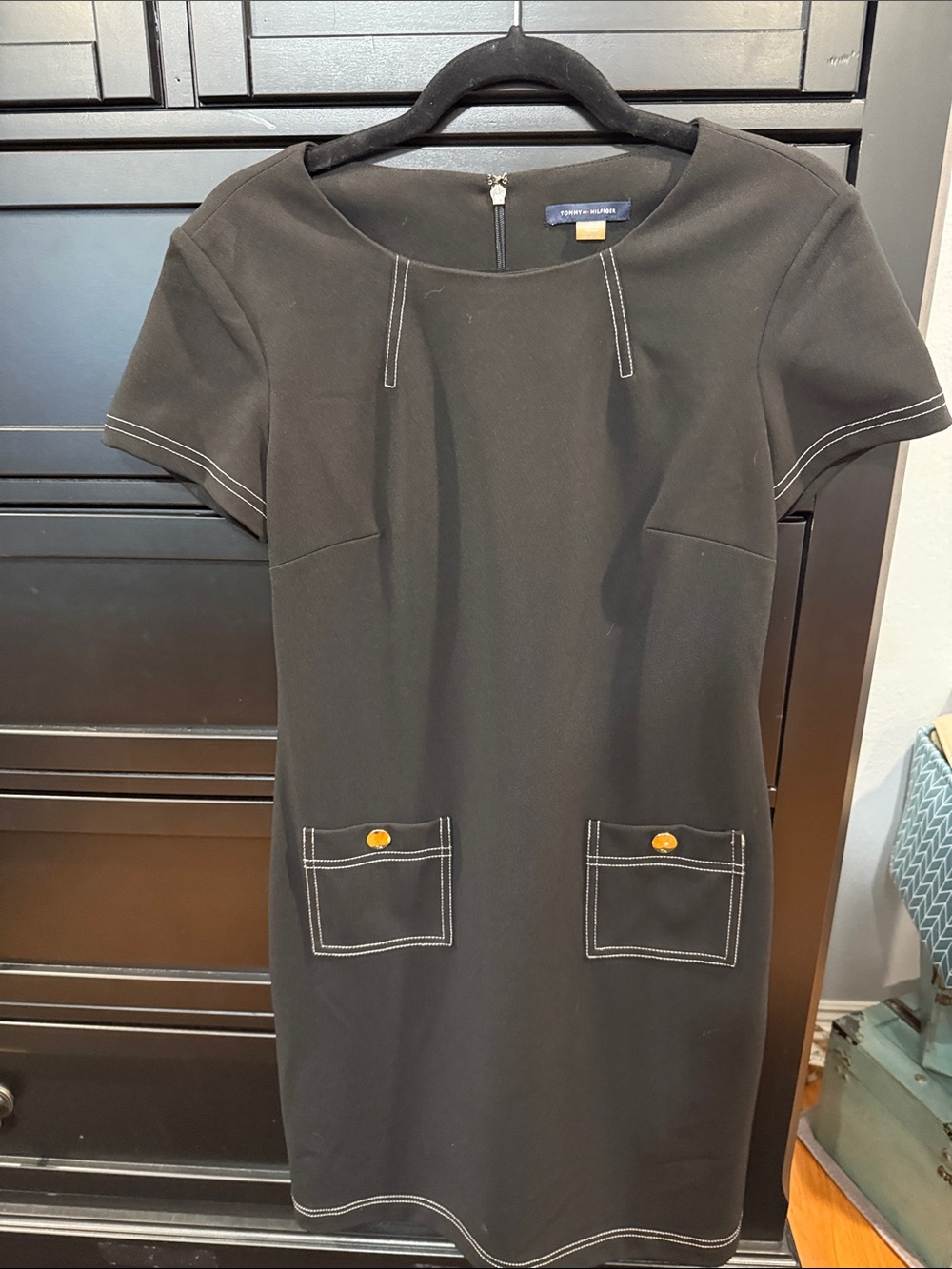 Tommy Hilfiger Black Short-Sleeve Shift Dress with White Topstitching